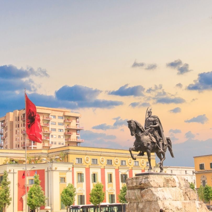 Tour por Tirana
